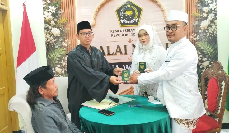 05__Penyerahan_buku_nikah.jpg