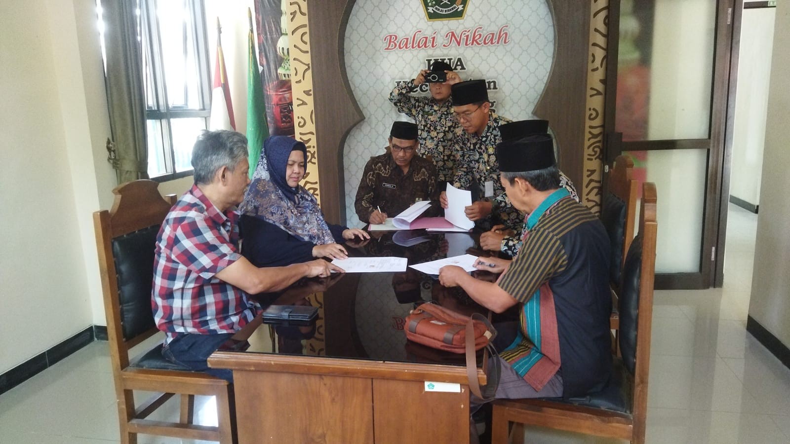 06-08-2026_Ikrar_wakaf_Parwati_Margasana_jpg.jpeg