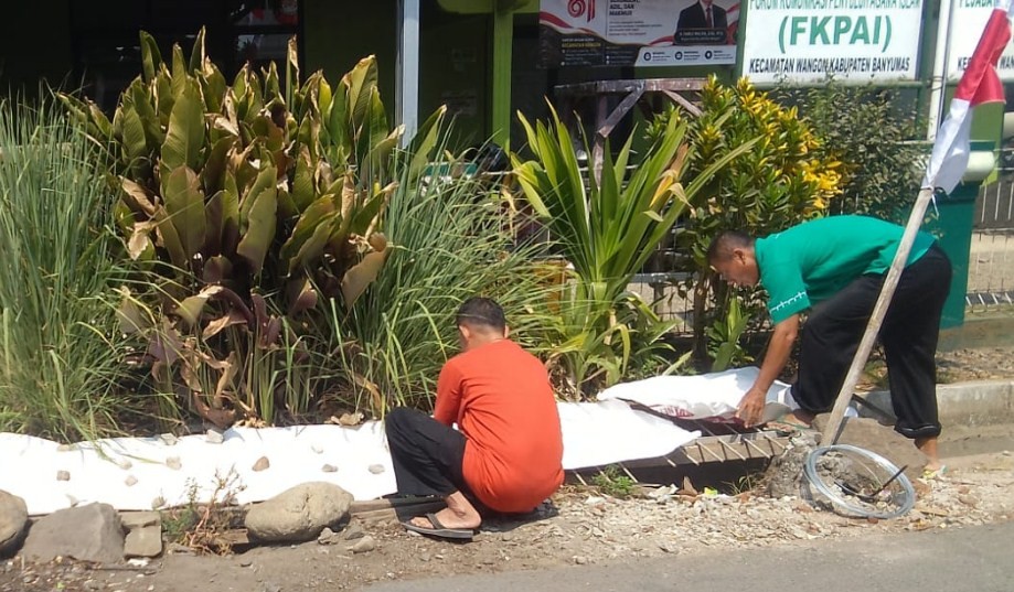 07__taman_depan.jpg