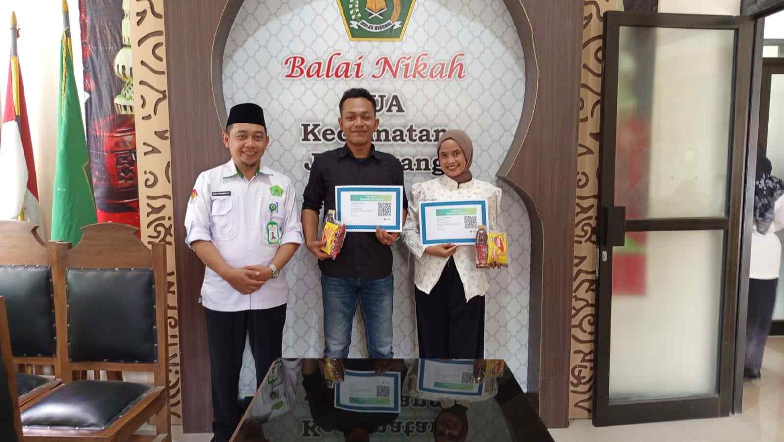 11__Dedy_Bimwin_Yoga_Herdian_Prasetyo_dan_PutriAyu_Setianingrum_11zon.jpeg