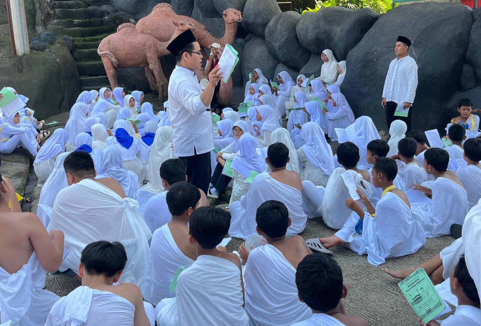 13_Manasik_Haji_Sebagai_Bentuk_Impelentasi_Pembelajaran.jpeg
