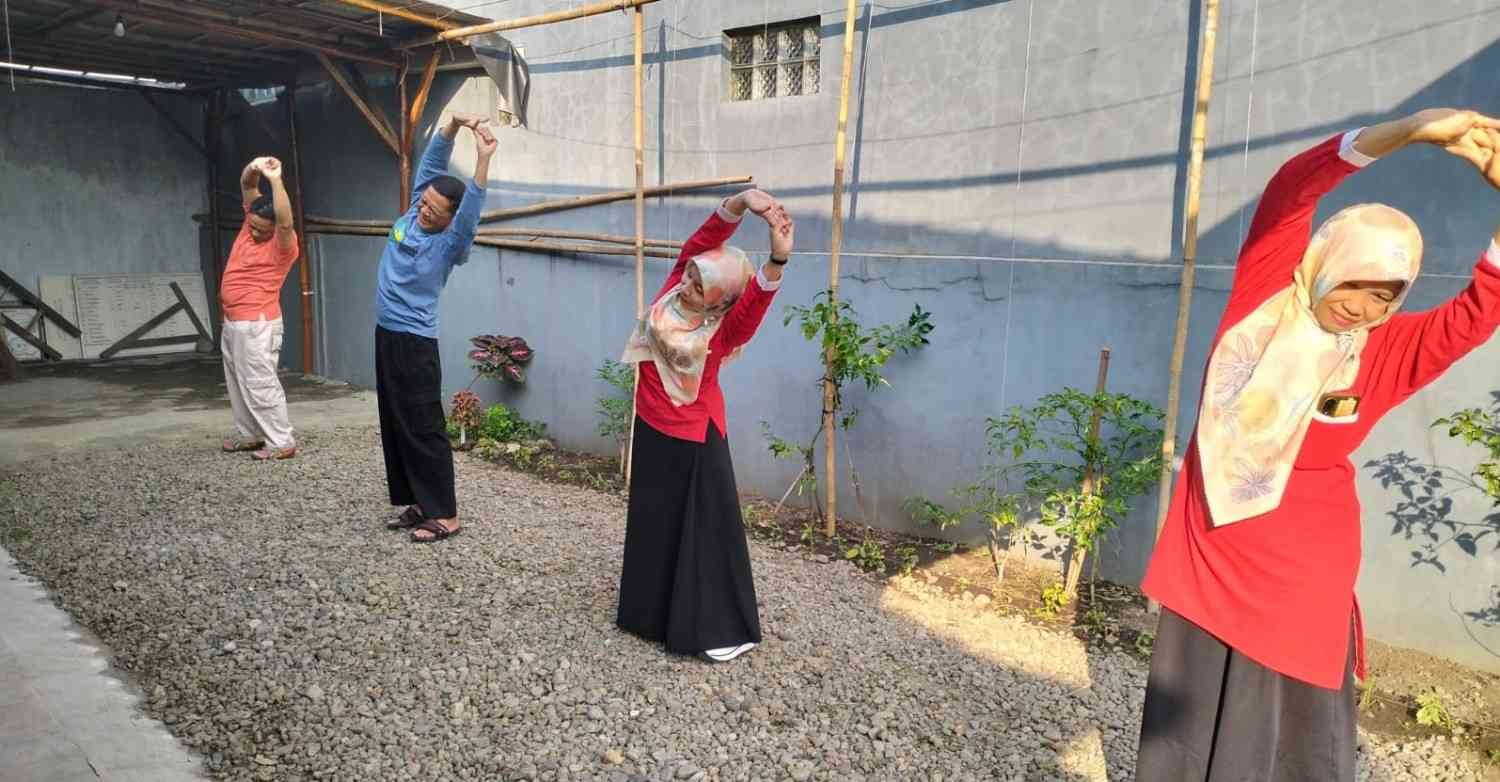 24_perenggangan.jpg