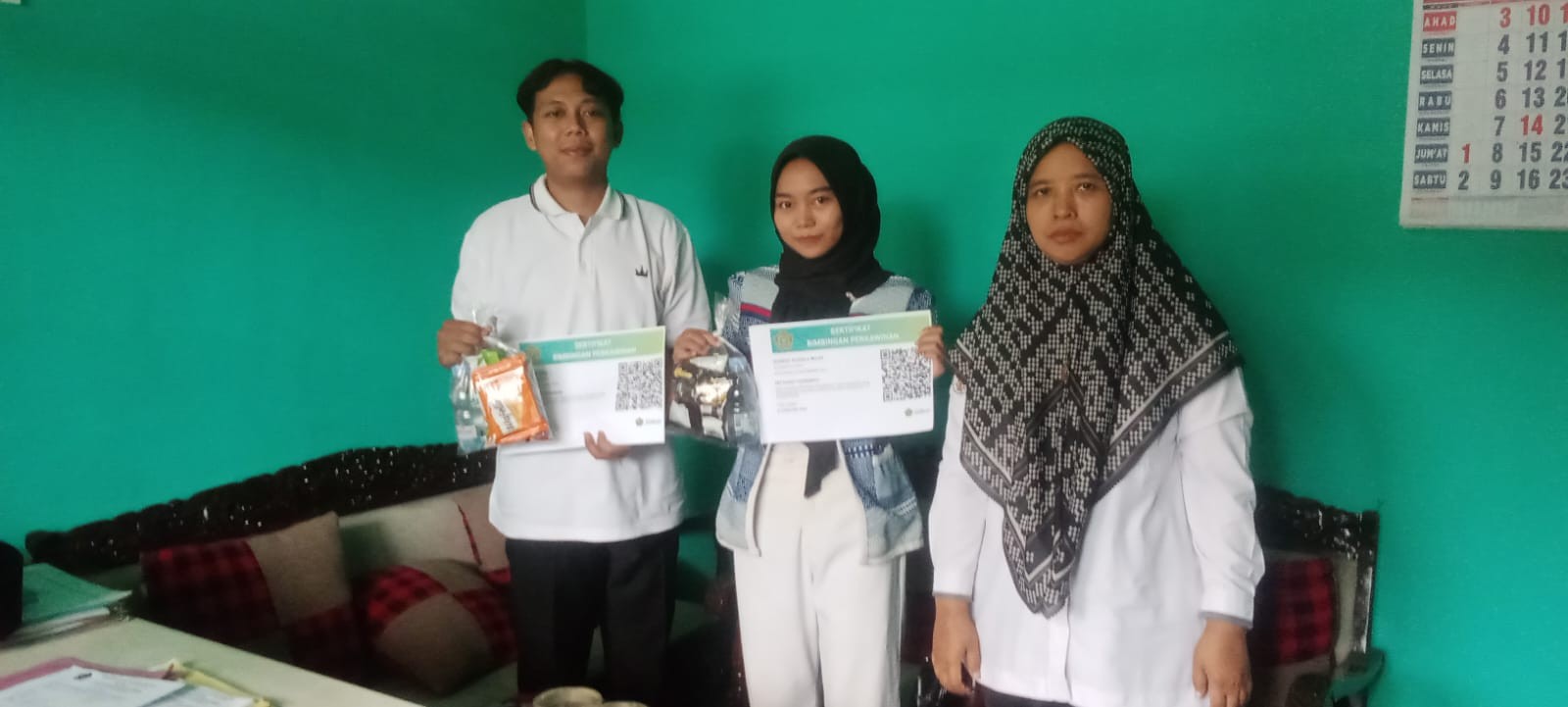 25__Wahyu_widi_himawan_dan_aprilia_dwi_yanti_kuntili.jpeg