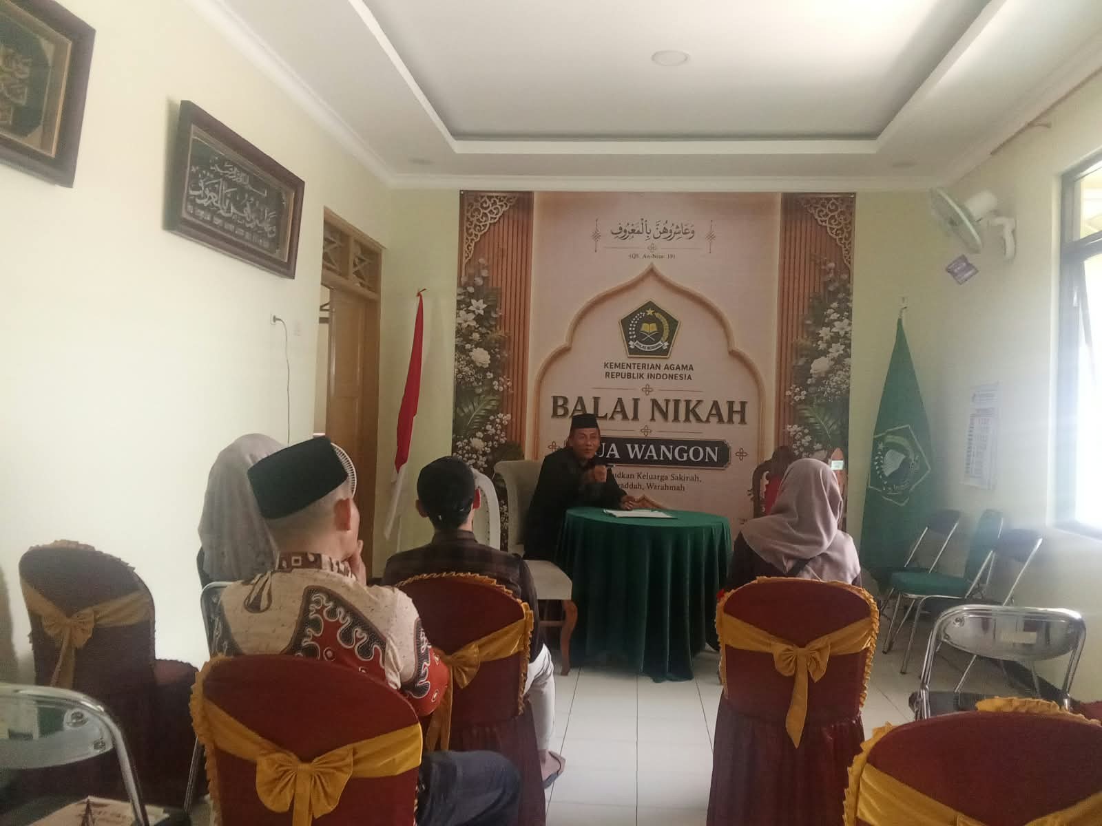 3__pemeriksaan_catin_oleh_penghulu.jpg