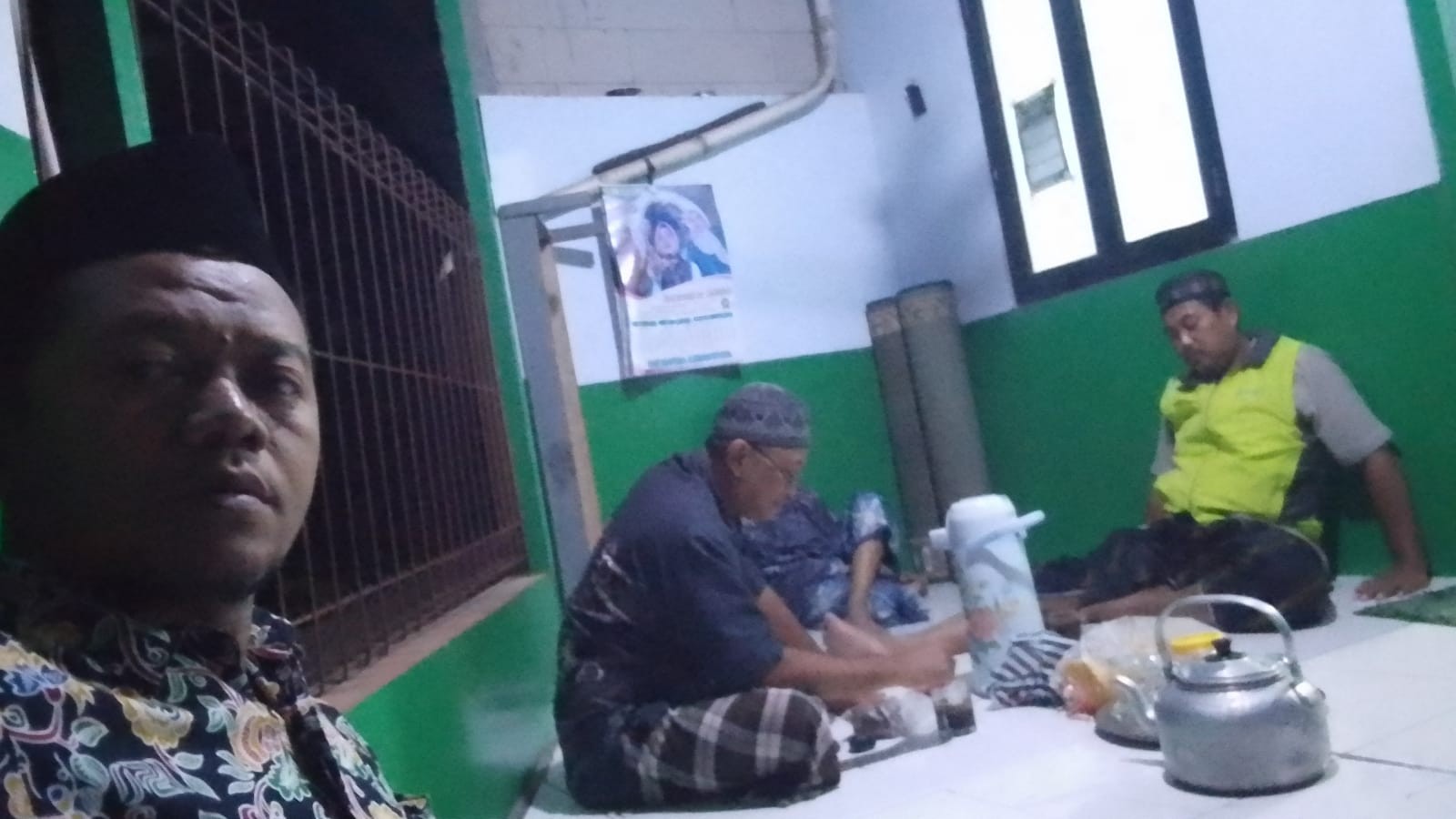 4__ngopi_setelah_rutinan.jpg