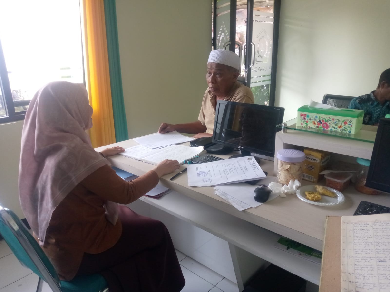 7__layanan_konsultasi_persyaratan_paspor.jpg