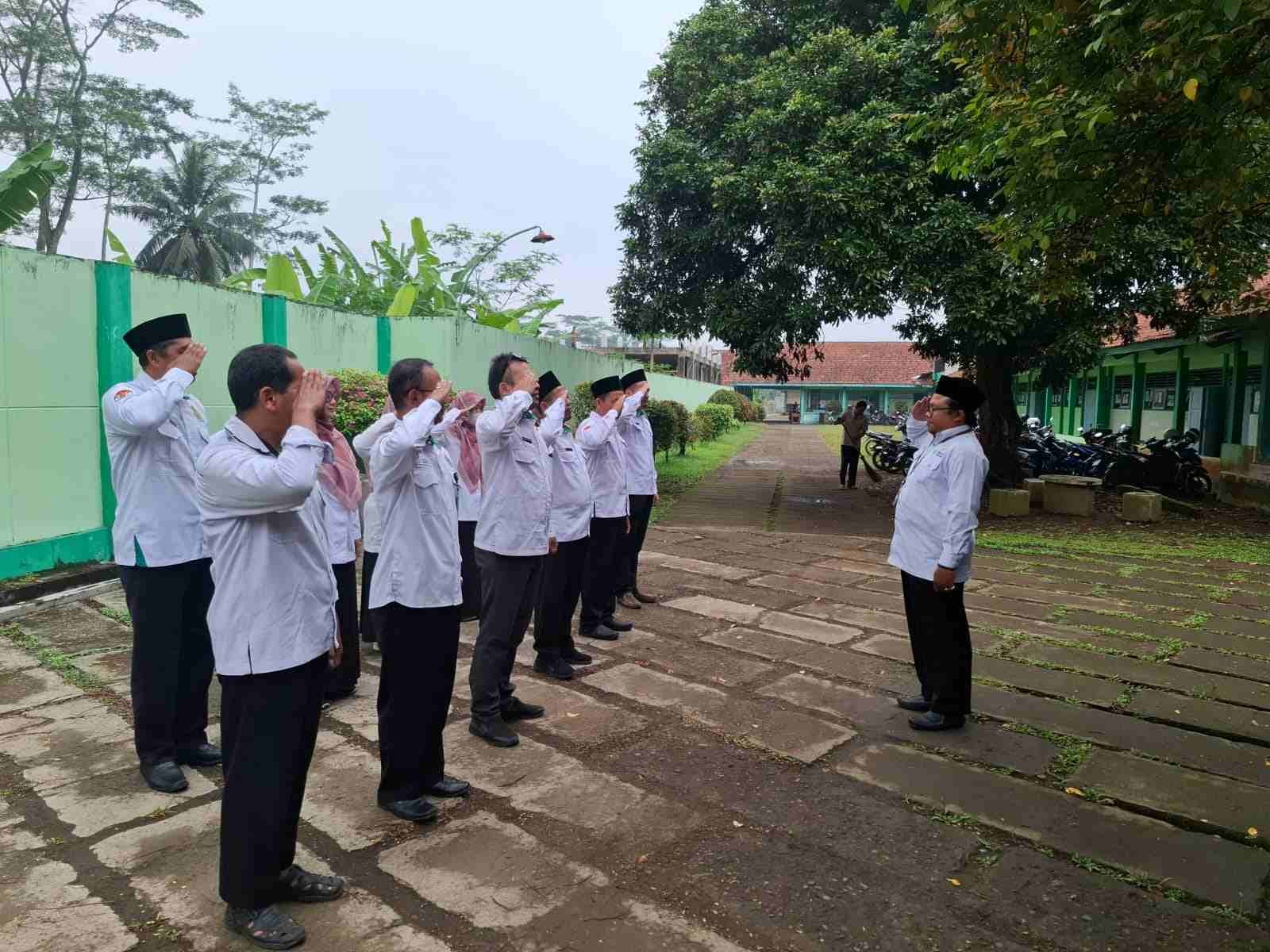 Gambar_WhatsApp_2025-10-13_pukul_15_29_10_71ecaf74_11zon.jpg