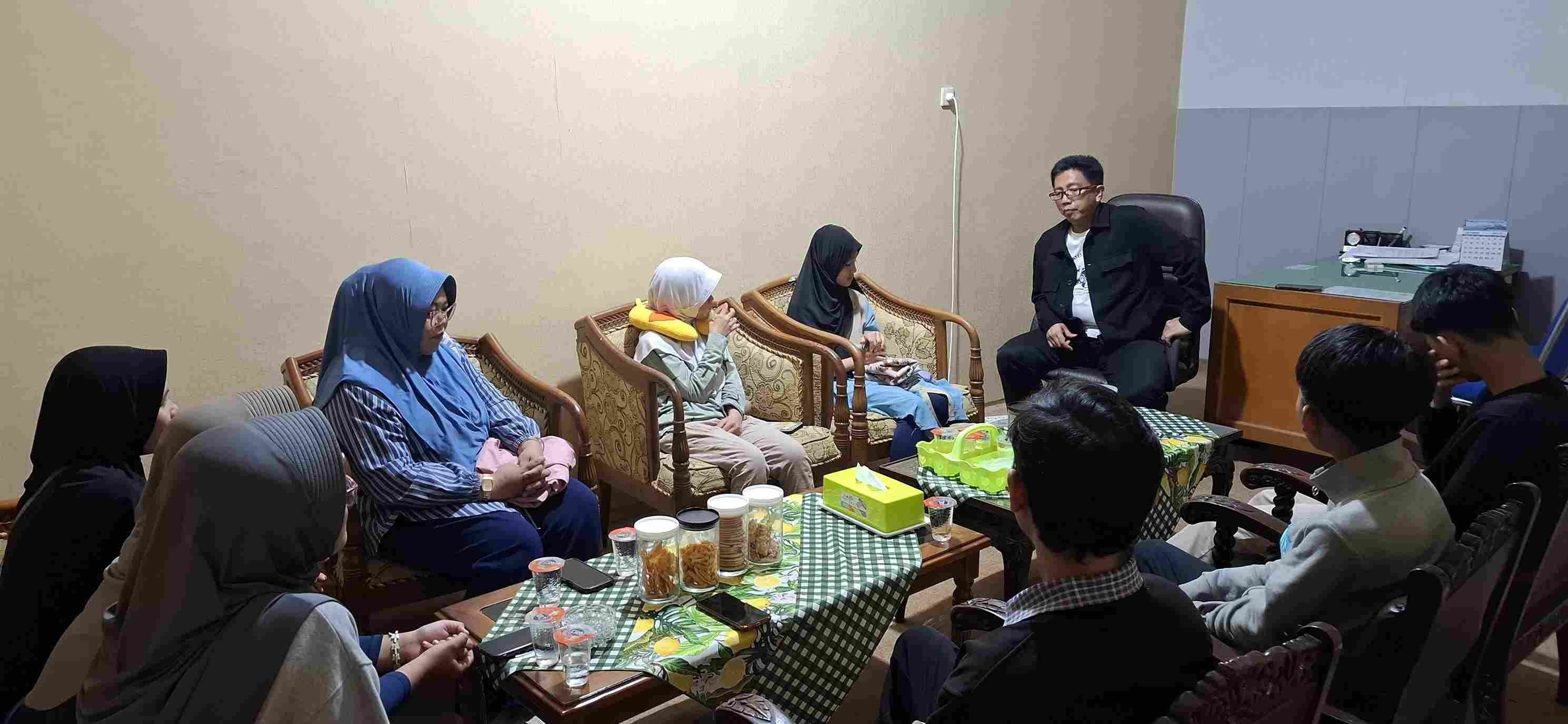 Gambar_WhatsApp_2025-10-15_pukul_20_24_19_eadd49d5_11zon.jpg