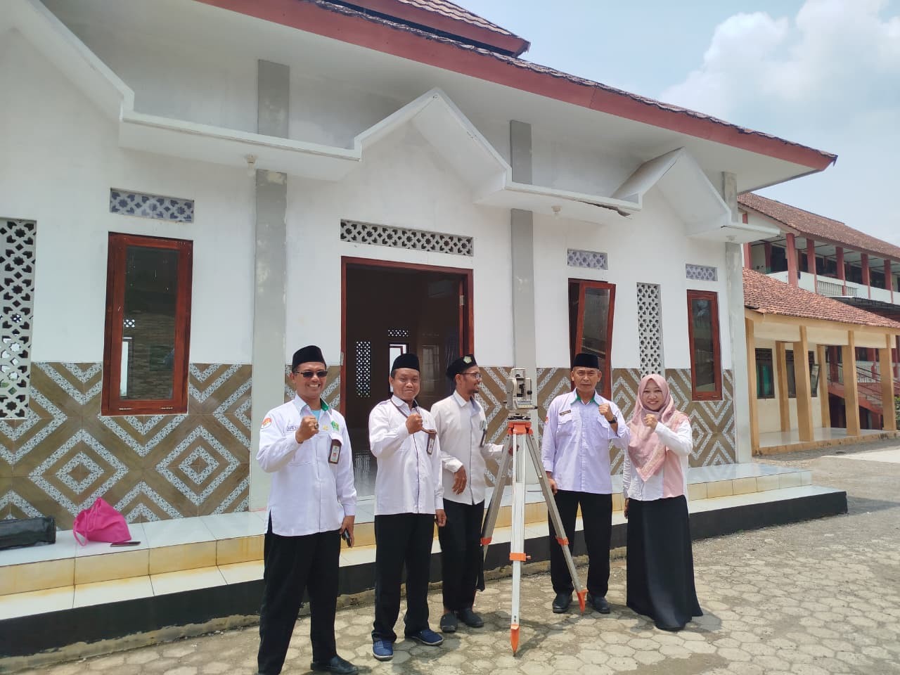 Gambar_WhatsApp_2025-10-21_pukul_12_33_48_9b435503.jpg