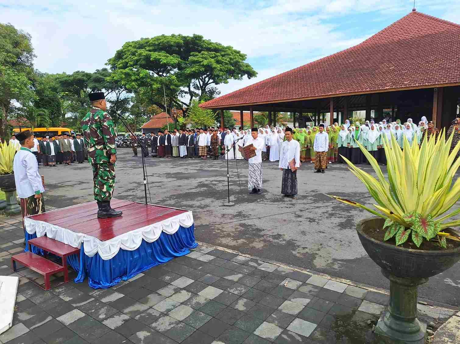 Gambar_WhatsApp_2025-10-22_pukul_10_52_50_07effabb_11zon.jpg