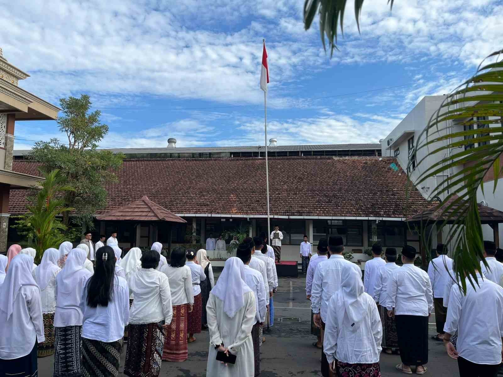Gambar_WhatsApp_2025-10-22_pukul_19_09_24_b7a49f94_11zon.jpg