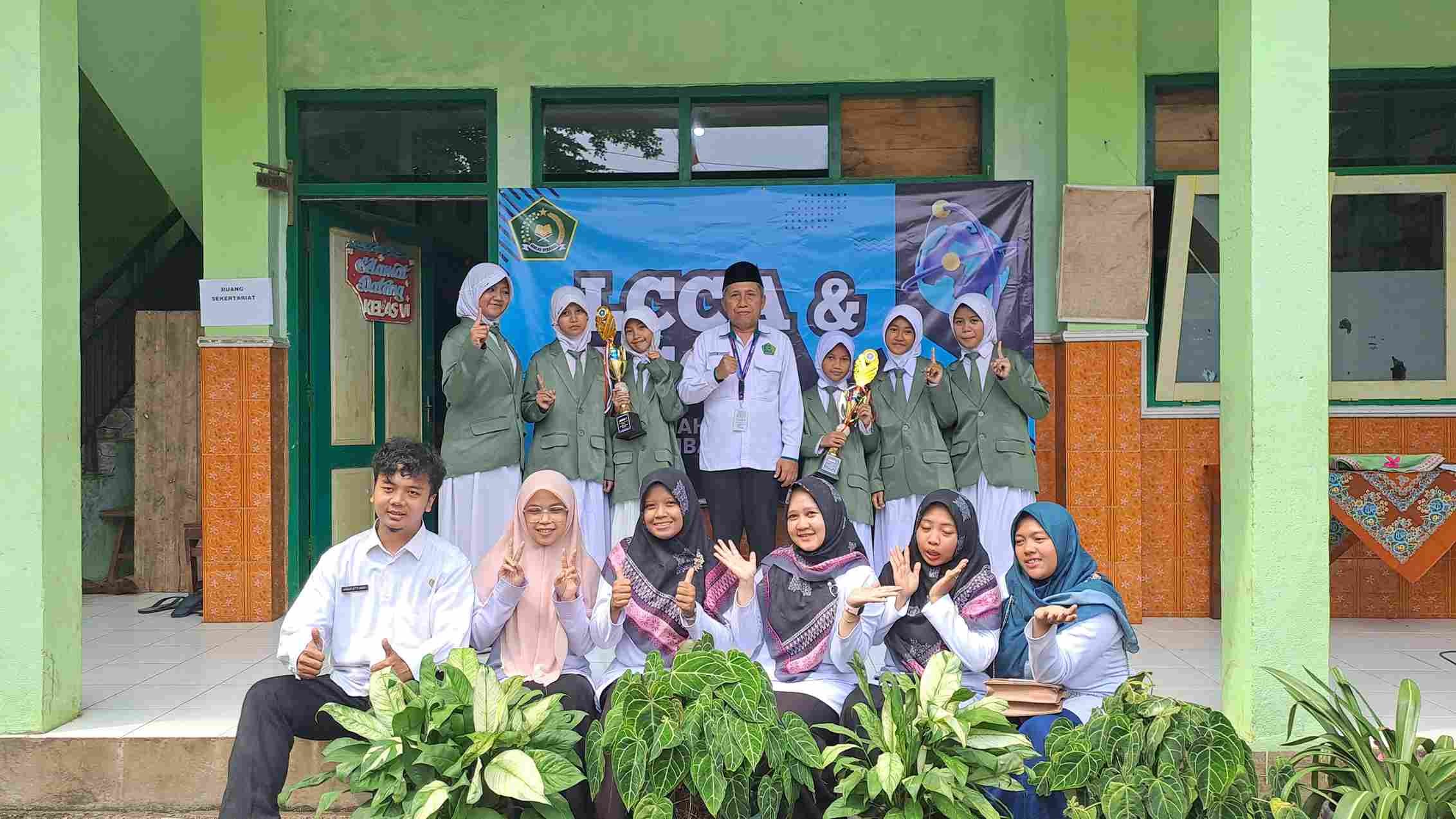 Gambar_WhatsApp_2025-12-09_pukul_14_44_40_933a05d4_11zon.jpg
