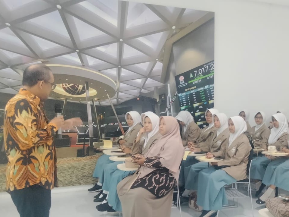 Gambar_WhatsApp_2025-12-11_pukul_13_21_04_76f0cece.jpg