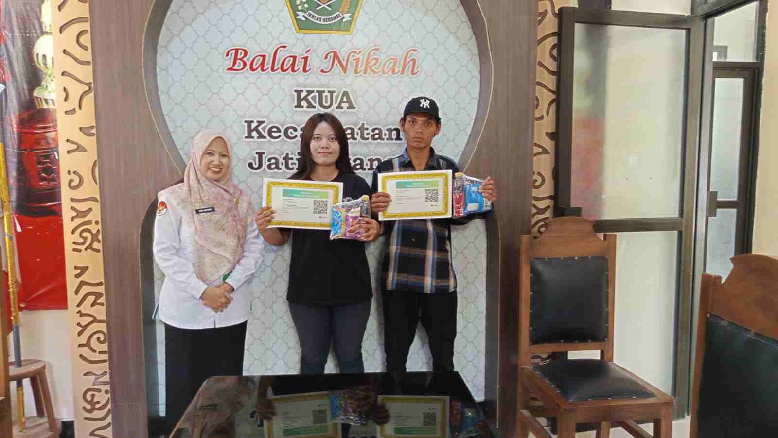 Muhammad_Asadullah_dan_RinibDwi_H__Tunjung__dwi_11zon.jpeg
