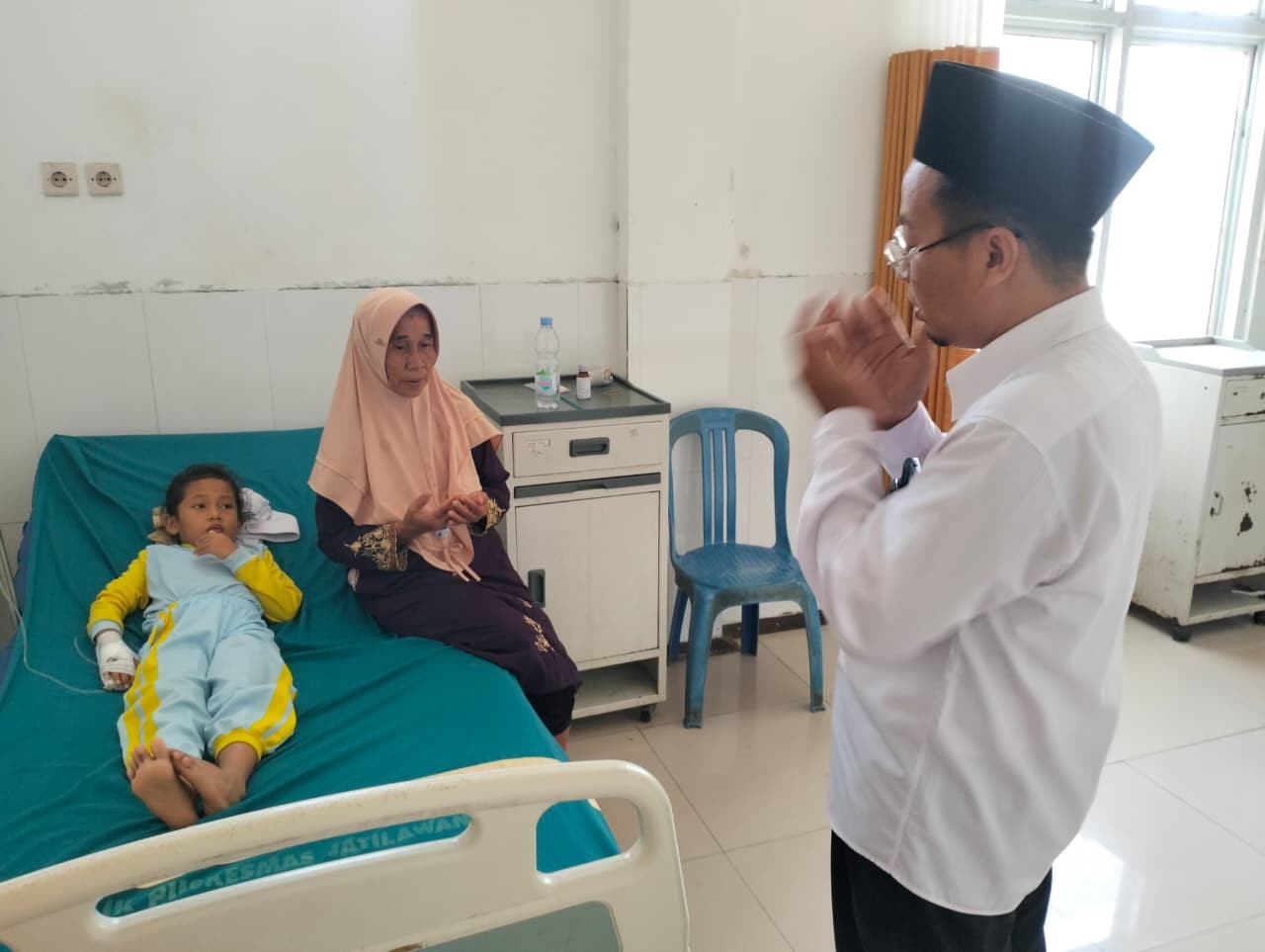 adik_dini_mencret.jpeg