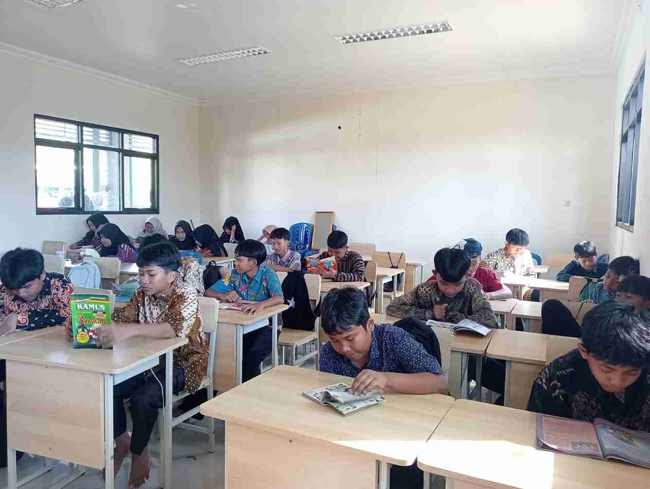 literasi_2_mei_11zon.jpg