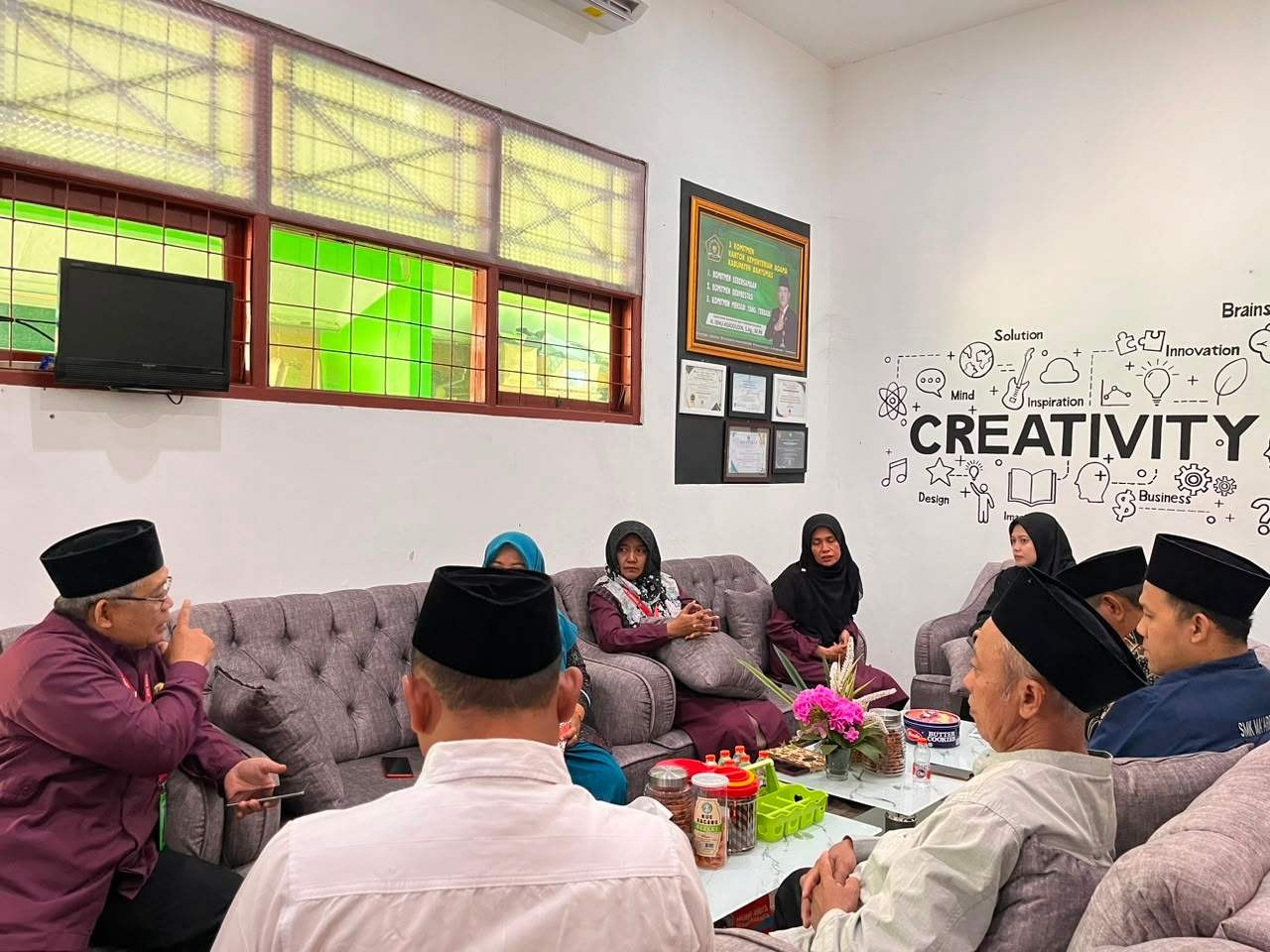 rakor_jumat_pagi_kamad_katu_komite_waka_11zon.jpg