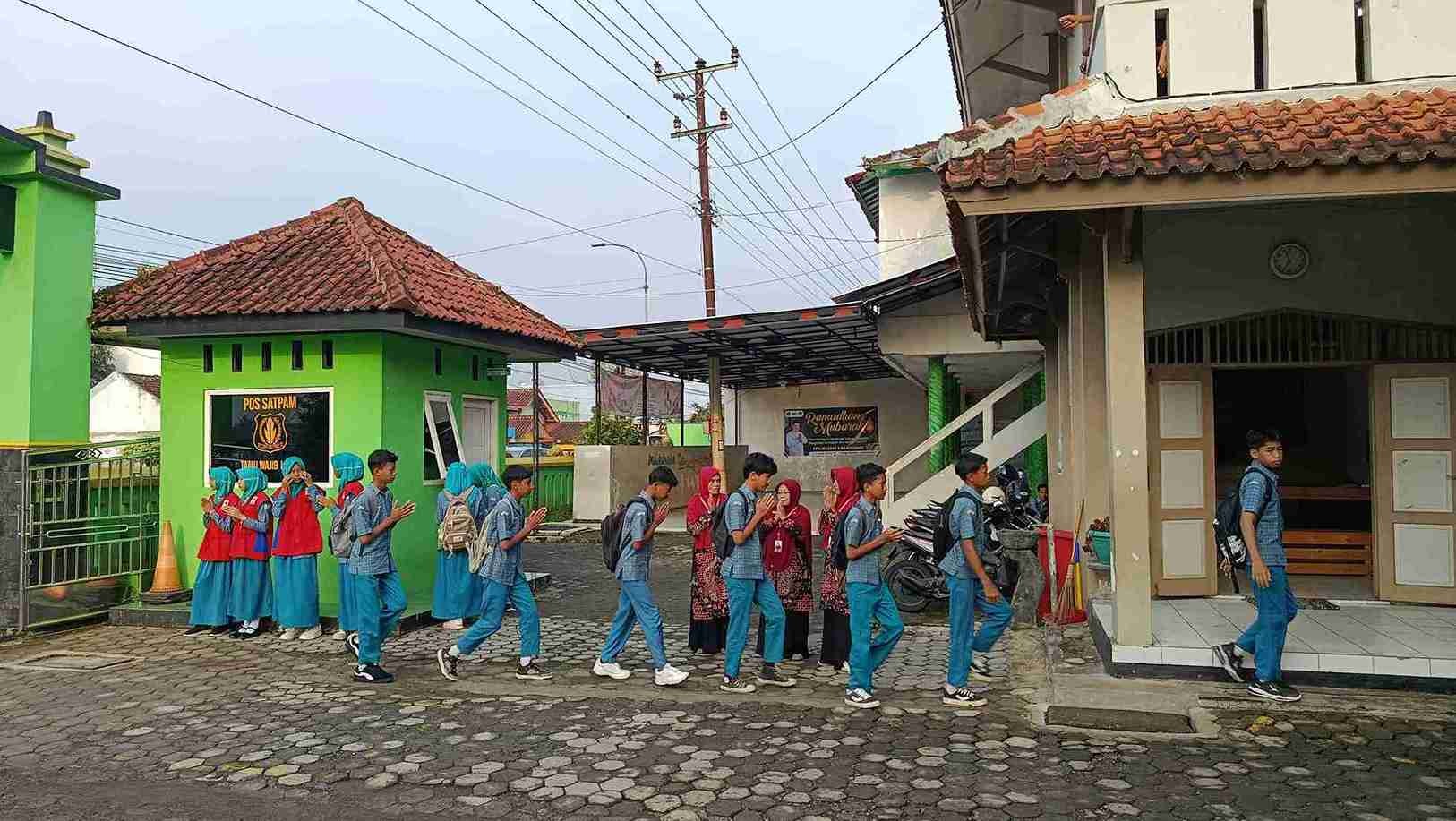 sambut_pagi_1604_11zon.jpg