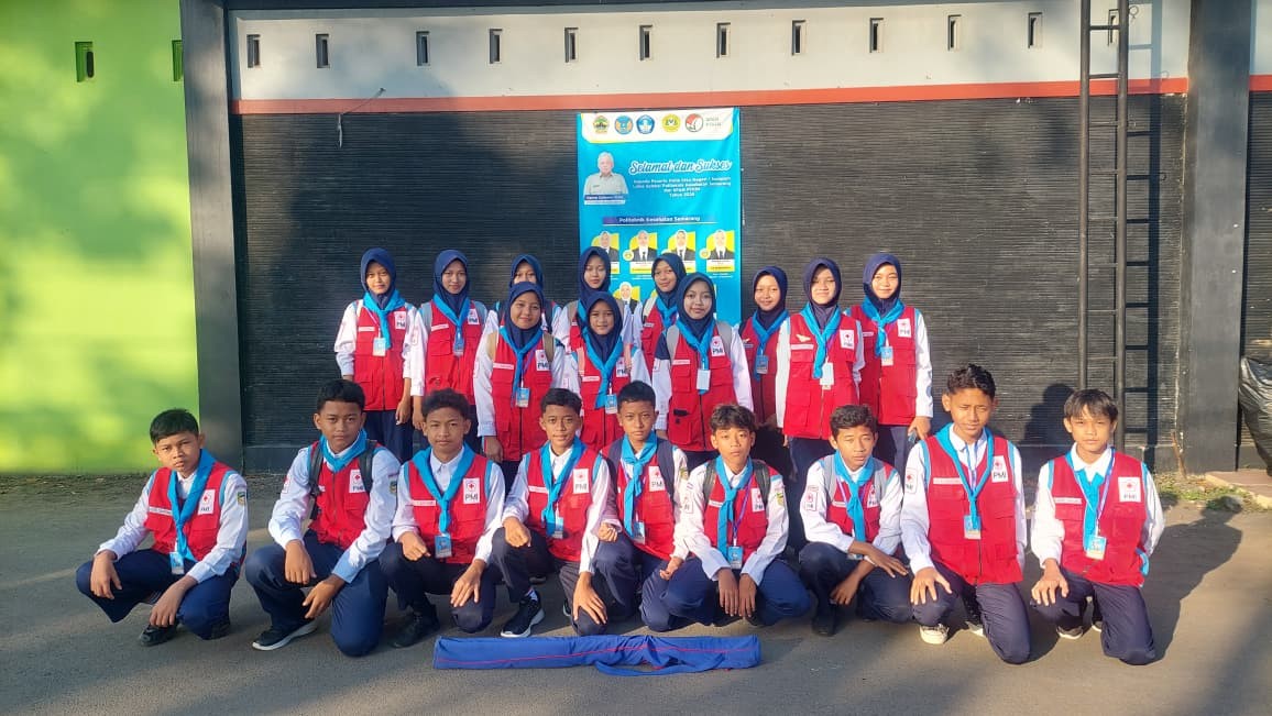 Tim PMR LASPARAJA MTs N 2 Banyumas Perkuat Kompetensi Melalui Latihan Gabungan GARUDA S
