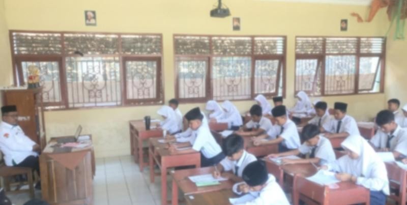 Evaluasi Kemampuan Akademik Melalui Sumatif Tengah Semester (STS) 