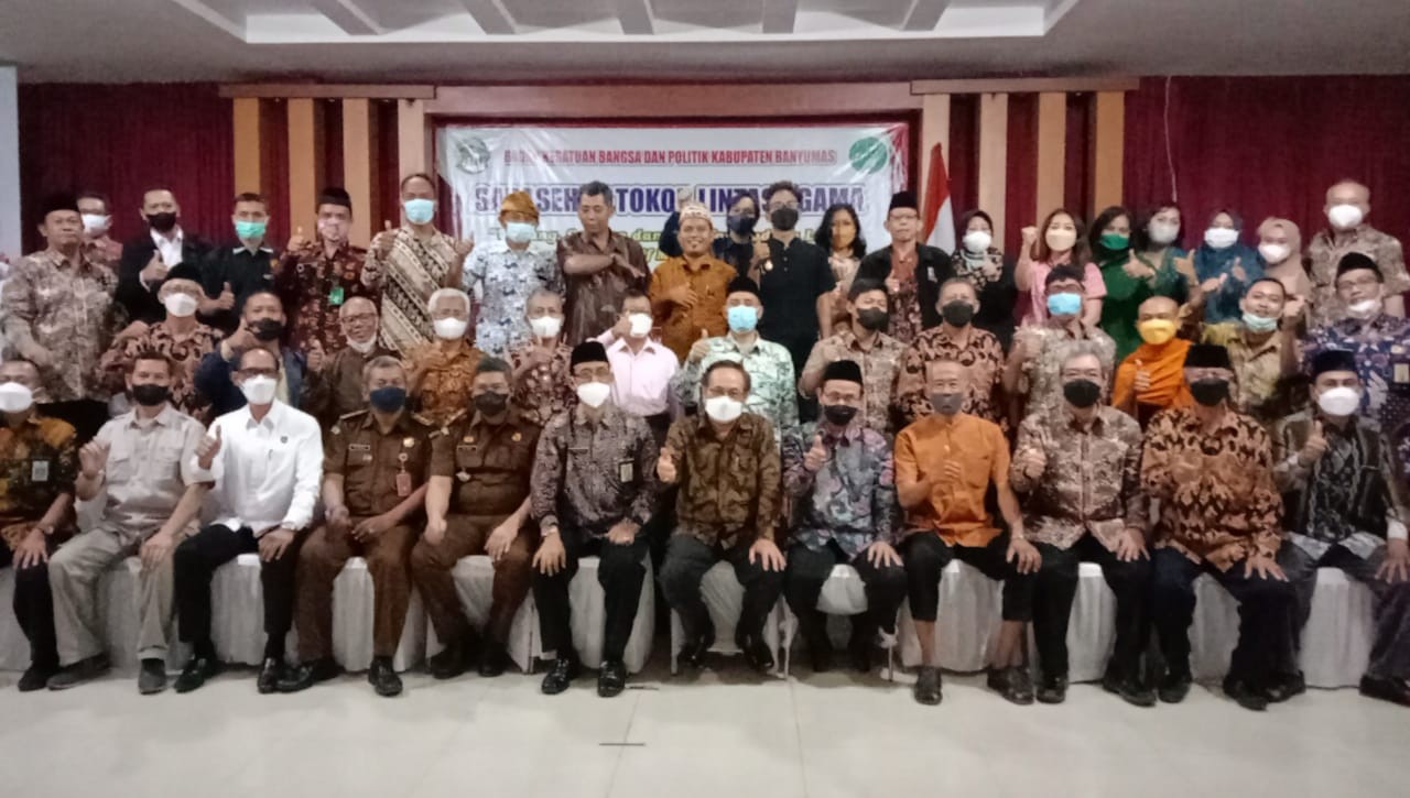 Setiap Pemeluk Agama Harus Dapat Menerima Dan Menghormati Persamaan