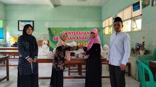 Penyerahan Santunan Kepada 4 Istansi dari MAN 3 Banyumas