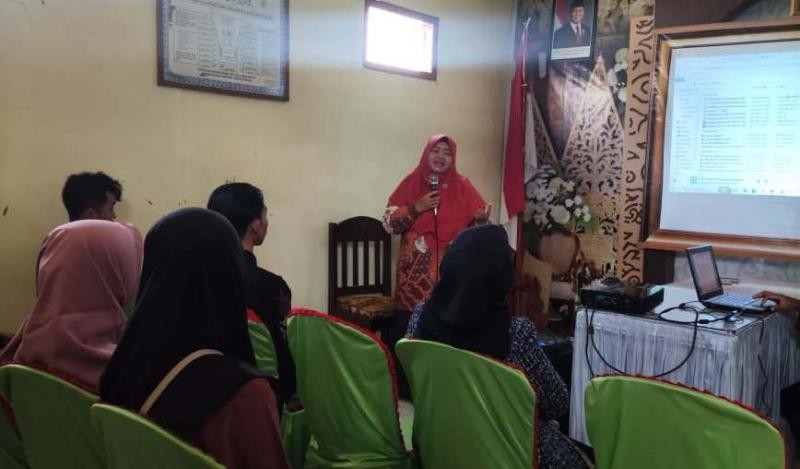 Bimwin Mandiri KUA Cilongok: Bekal Catin Menuju Rumah Tangga Sakinah
