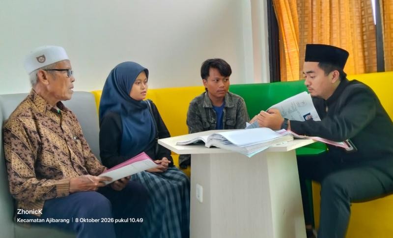 Verifikasi Berkas Nikah Lancar KUA Ajibarang, Catin Mantap Melangkah ke Pelaminan