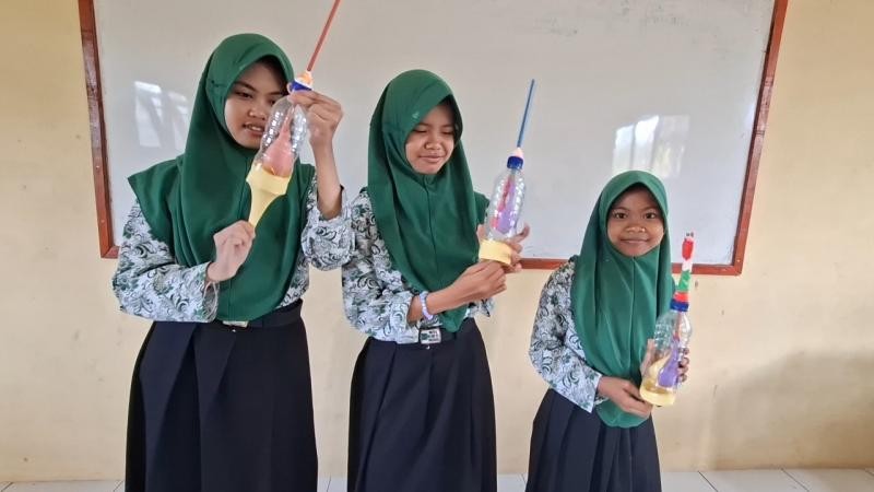 Praktik Sistem Pernapasan, Siswa Kelas VIII MTs Manbaul Falah Gerduren Belajar IPA Secara Kreatif