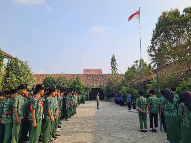 Semangat Pancasila Menggema di MTs Ma’arif NU 1 Purwojati